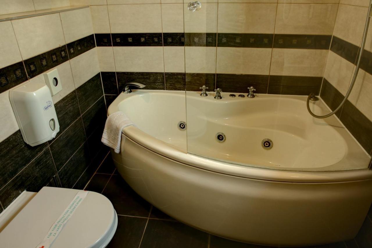 Hotel Gorenje Cagllavice Екстер'єр фото