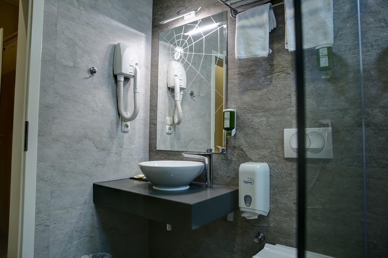Hotel Gorenje Cagllavice Екстер'єр фото