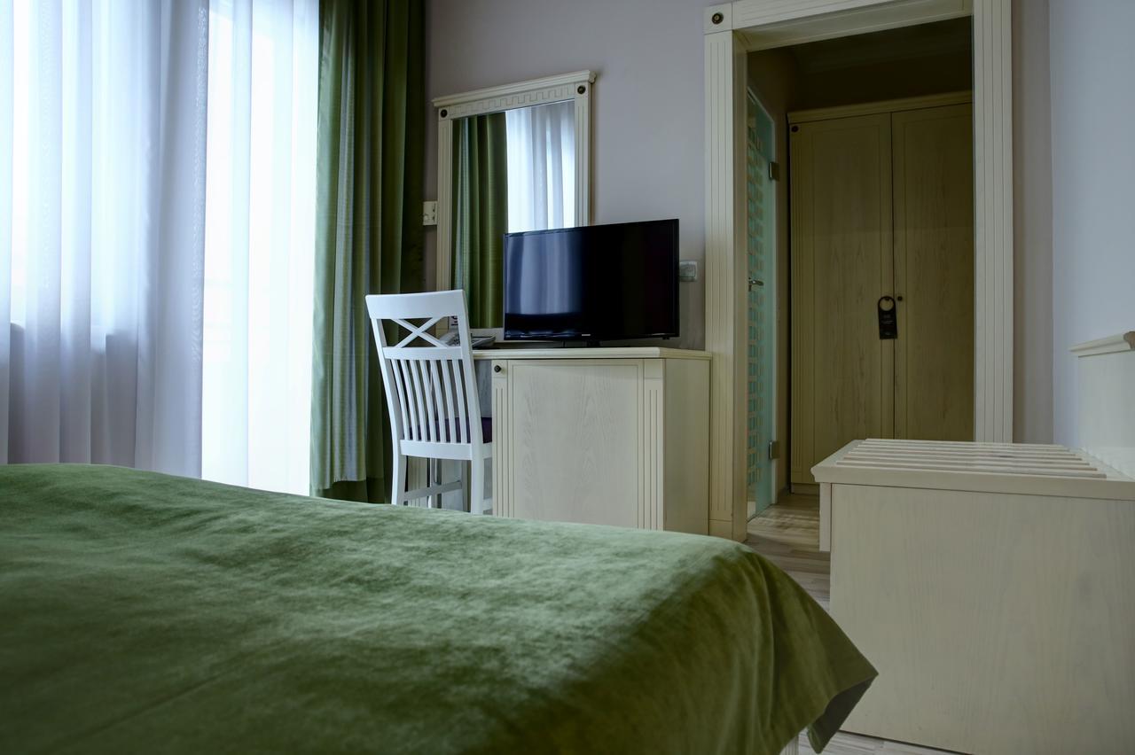 Hotel Gorenje Cagllavice Екстер'єр фото